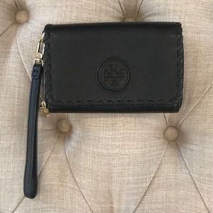 Tory Burch wristlet wallet
